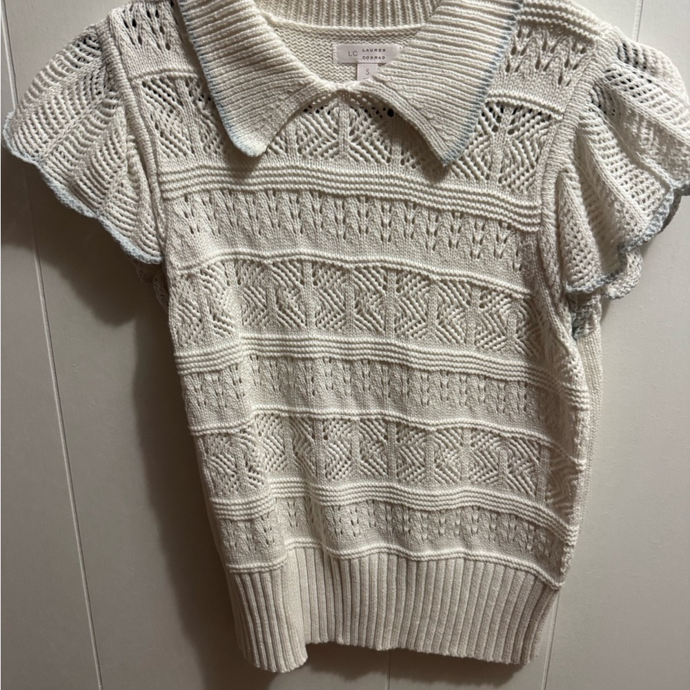 Lauren Conrad Open Knit Faux Crochet Sleeve Top size SMALL NWOT